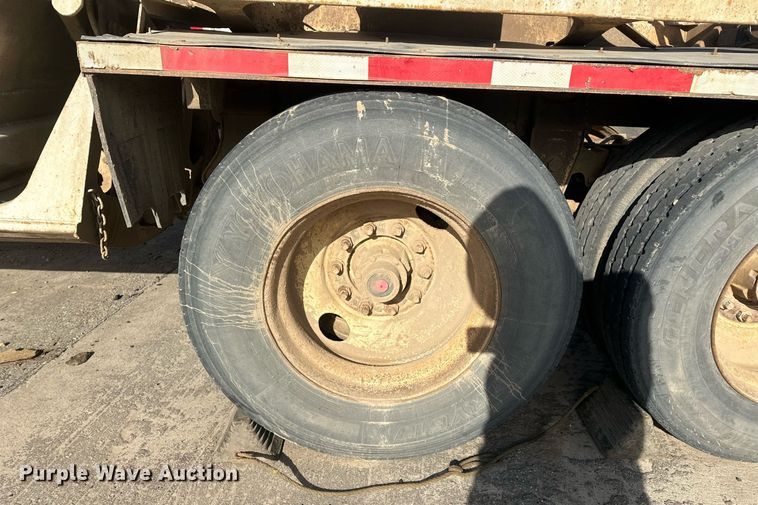 image for item DT7128 1997 Ranch Manufacturing Co bottom dump trailer