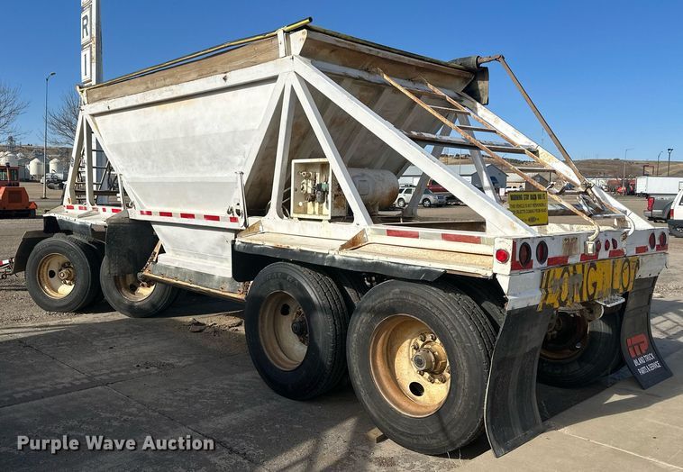 image for item DT7129 1997 Ranch Manufacturing bottom dump trailer