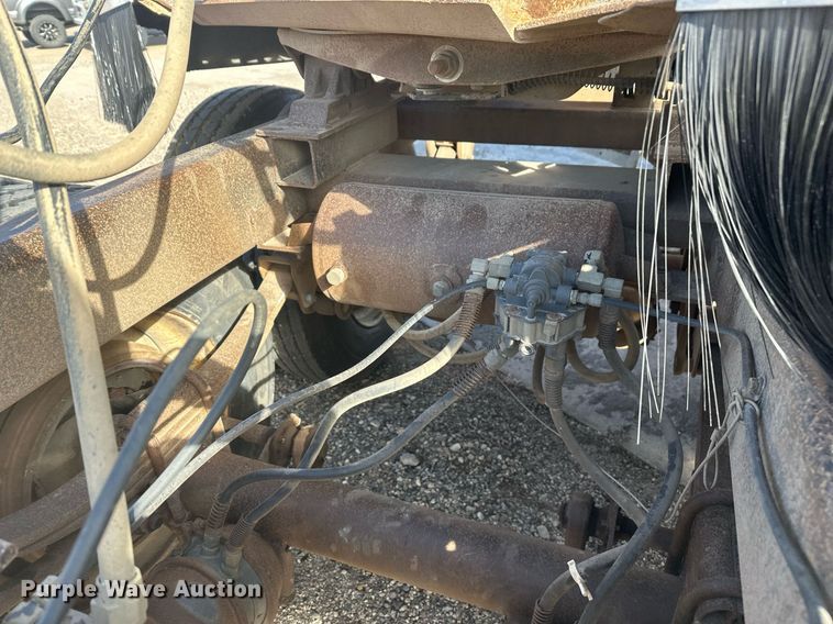 image for item DT7129 1997 Ranch Manufacturing bottom dump trailer