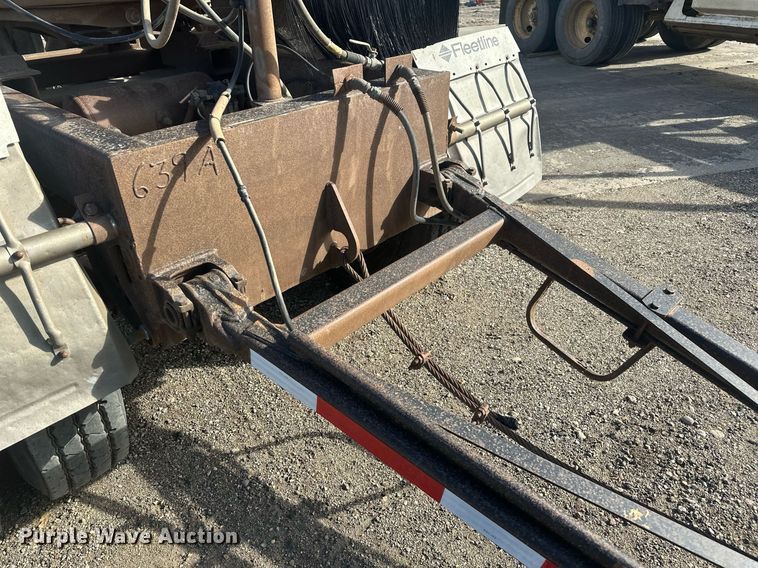 image for item DT7129 1997 Ranch Manufacturing bottom dump trailer