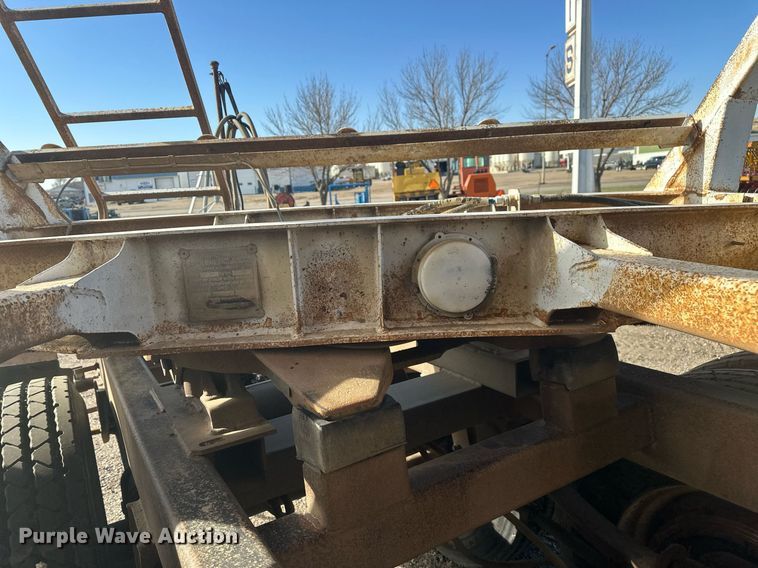 image for item DT7129 1997 Ranch Manufacturing bottom dump trailer