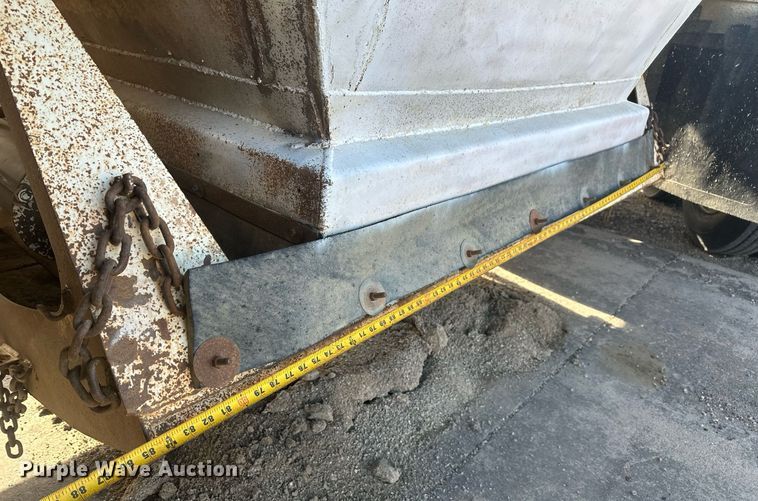 image for item DT7129 1997 Ranch Manufacturing bottom dump trailer