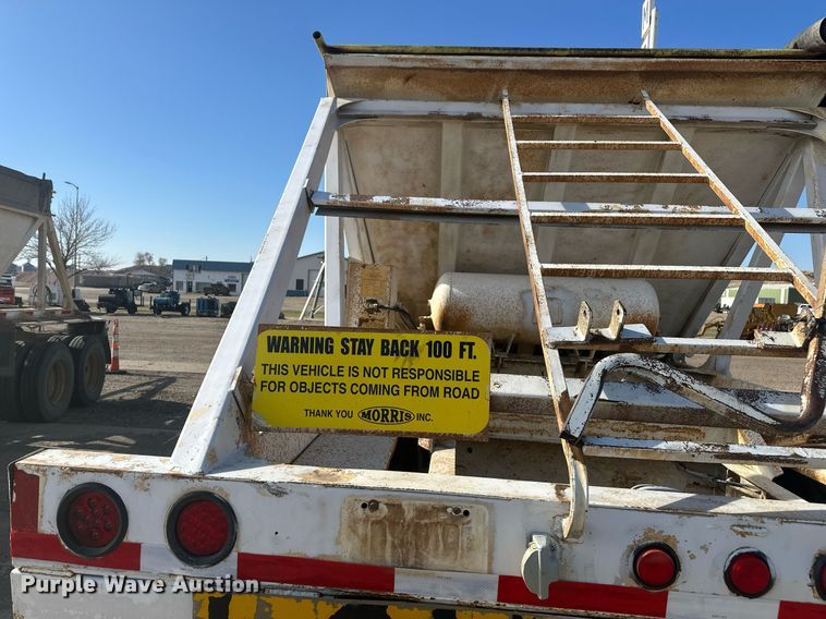 image for item DT7129 1997 Ranch Manufacturing bottom dump trailer