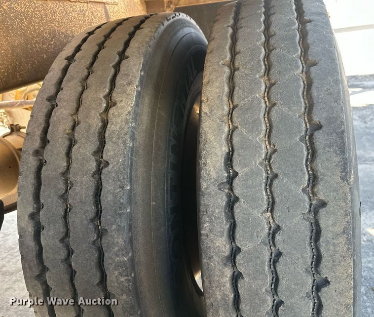 image for item DT7129 1997 Ranch Manufacturing bottom dump trailer