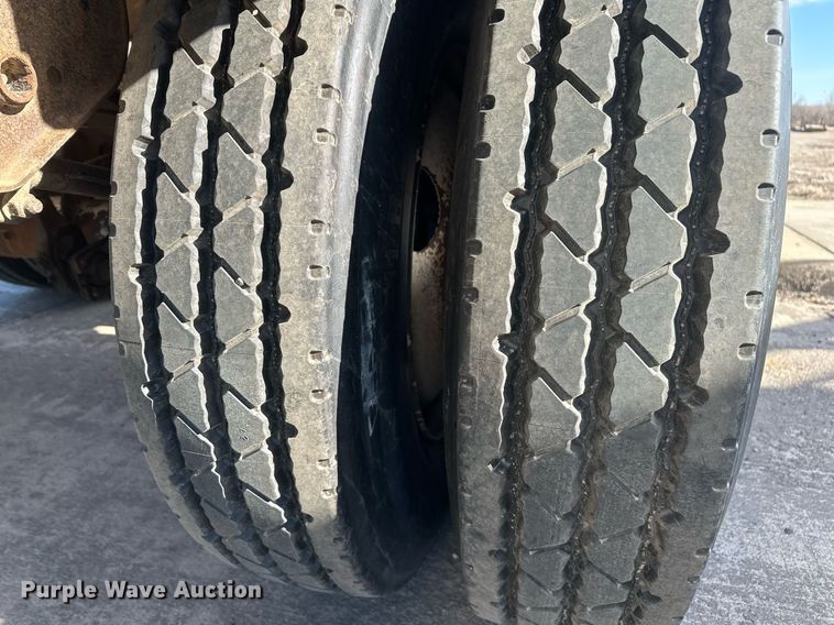 image for item DT7129 1997 Ranch Manufacturing bottom dump trailer