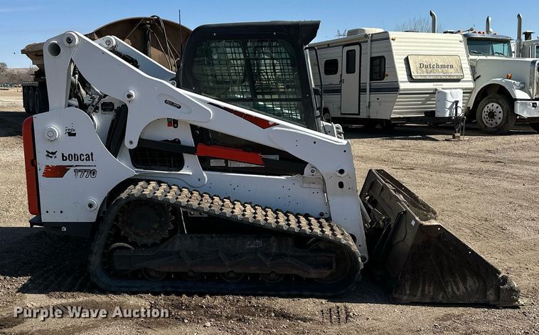 image for item DT7134 2019 Bobcat T770 tracked skid steer loader