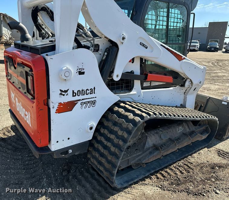 image for item DT7134 2019 Bobcat T770 tracked skid steer loader