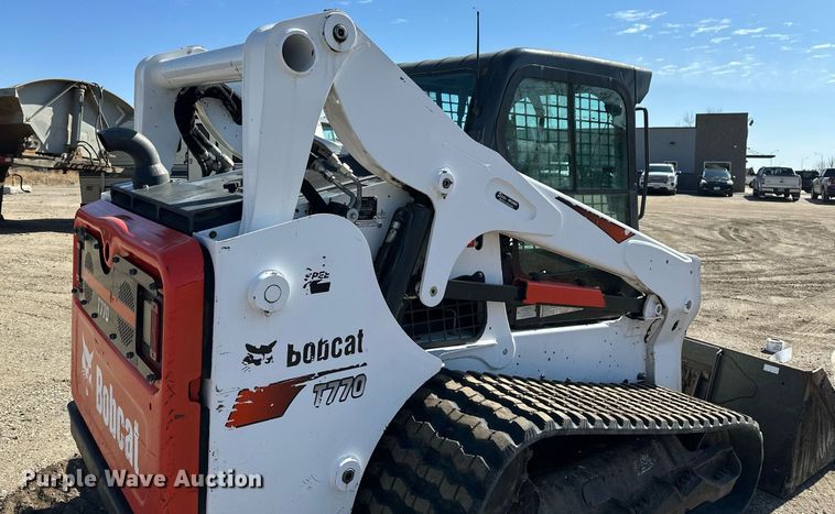 image for item DT7134 2019 Bobcat T770 tracked skid steer loader
