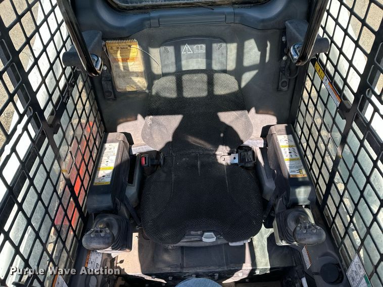 image for item DT7134 2019 Bobcat T770 tracked skid steer loader