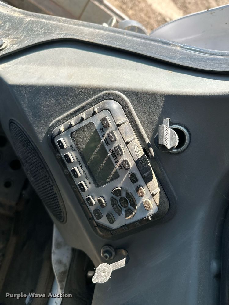 image for item DT7134 2019 Bobcat T770 tracked skid steer loader