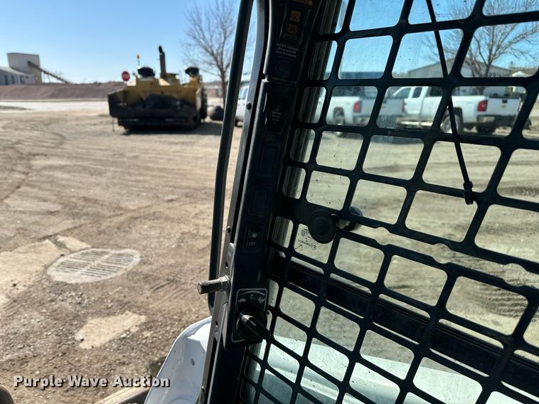 image for item DT7134 2019 Bobcat T770 tracked skid steer loader