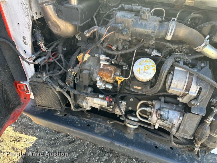 image for item DT7134 2019 Bobcat T770 tracked skid steer loader