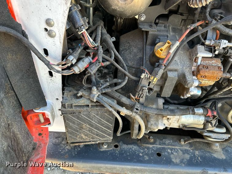 image for item DT7134 2019 Bobcat T770 tracked skid steer loader