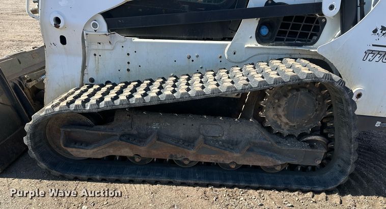 image for item DT7134 2019 Bobcat T770 tracked skid steer loader