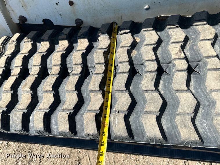 image for item DT7134 2019 Bobcat T770 tracked skid steer loader