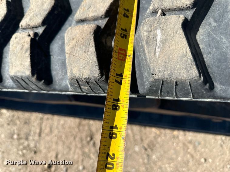 image for item DT7134 2019 Bobcat T770 tracked skid steer loader