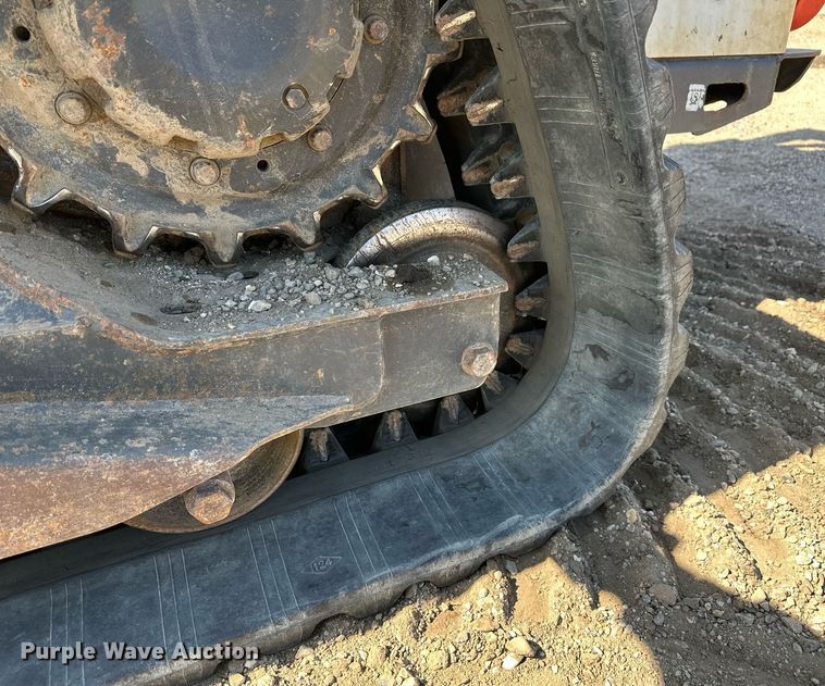 image for item DT7134 2019 Bobcat T770 tracked skid steer loader