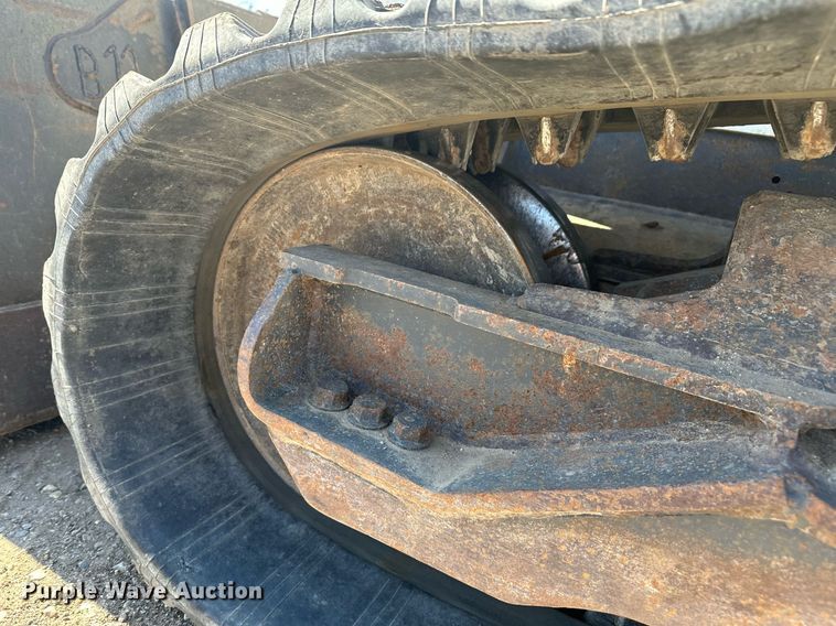 image for item DT7134 2019 Bobcat T770 tracked skid steer loader