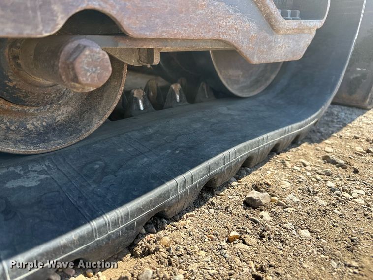 image for item DT7134 2019 Bobcat T770 tracked skid steer loader