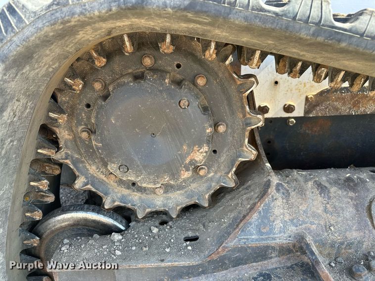 image for item DT7134 2019 Bobcat T770 tracked skid steer loader