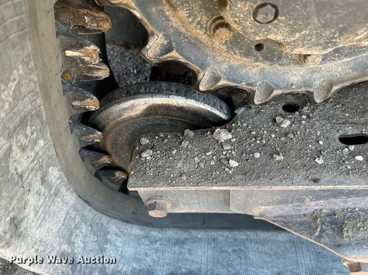 image for item DT7134 2019 Bobcat T770 tracked skid steer loader