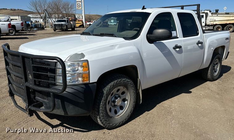 image for item DT7135 2013 Chevrolet 1500 Crew Cab pickup truck