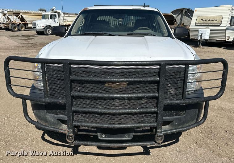 image for item DT7135 2013 Chevrolet 1500 Crew Cab pickup truck