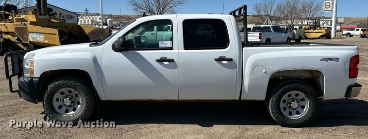 image for item DT7135 2013 Chevrolet 1500 Crew Cab pickup truck
