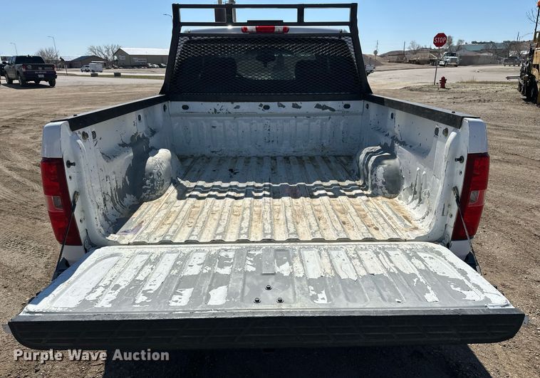 image for item DT7135 2013 Chevrolet 1500 Crew Cab pickup truck