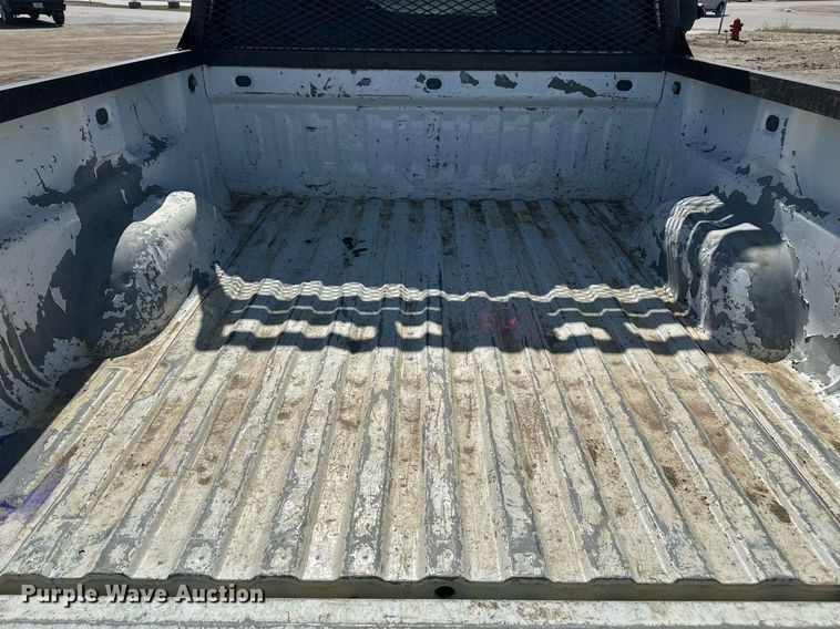 image for item DT7135 2013 Chevrolet 1500 Crew Cab pickup truck