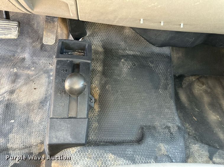 image for item DT7135 2013 Chevrolet 1500 Crew Cab pickup truck