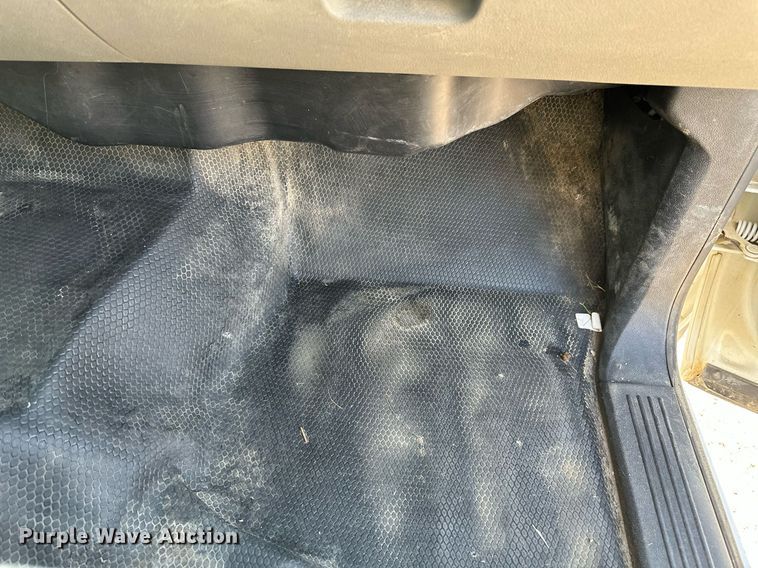 image for item DT7135 2013 Chevrolet 1500 Crew Cab pickup truck