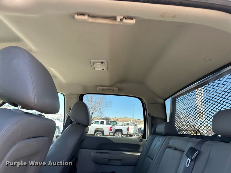 image for item DT7135 2013 Chevrolet 1500 Crew Cab pickup truck