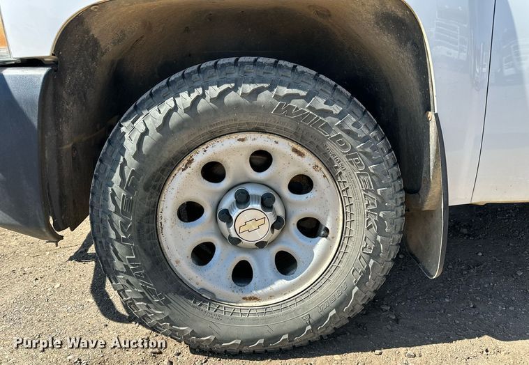 image for item DT7135 2013 Chevrolet 1500 Crew Cab pickup truck