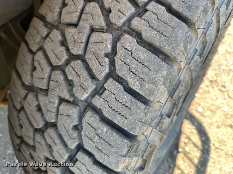 image for item DT7135 2013 Chevrolet 1500 Crew Cab pickup truck