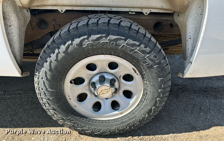 image for item DT7135 2013 Chevrolet 1500 Crew Cab pickup truck