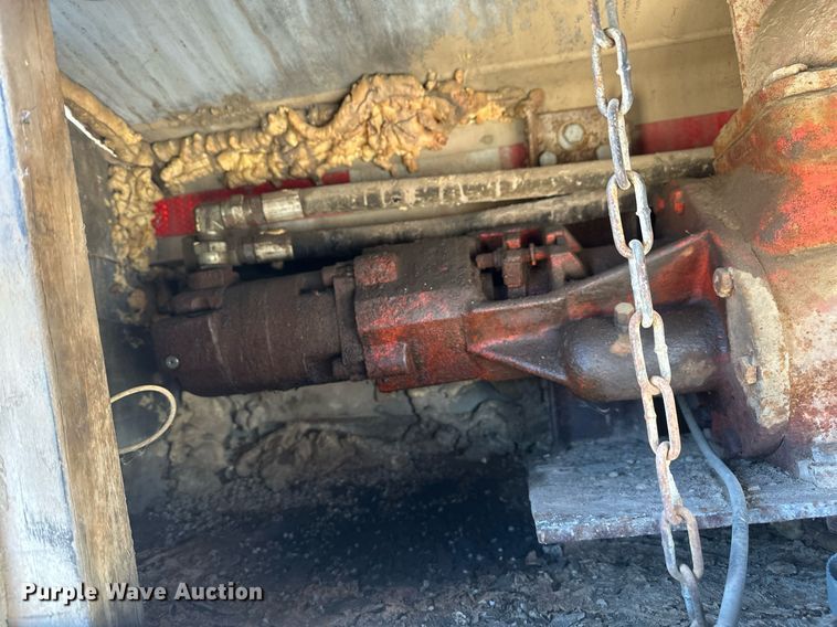 image for item DT7139 1975 Trailmobile F14S4CCH-4 tank trailer