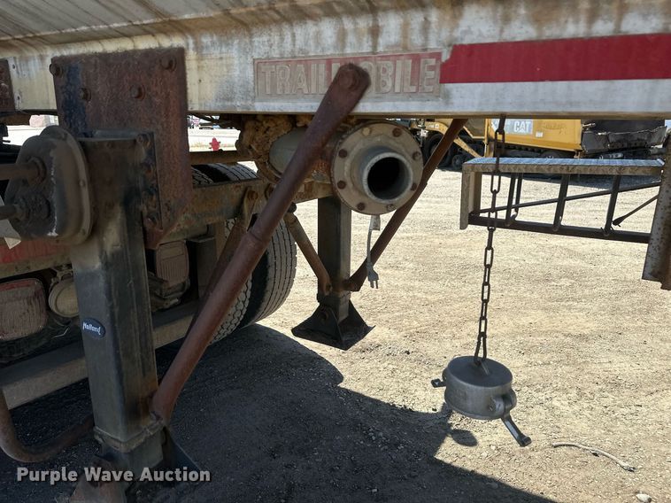 image for item DT7139 1975 Trailmobile F14S4CCH-4 tank trailer