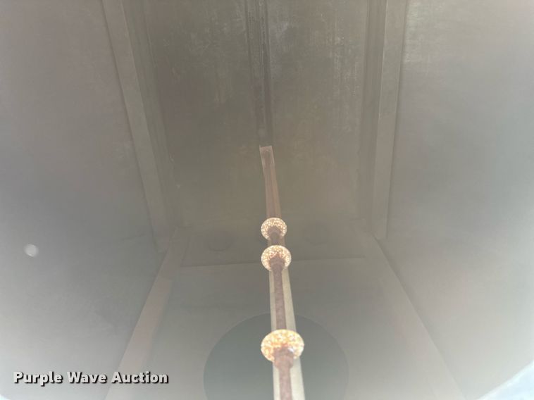 image for item DT7139 1975 Trailmobile F14S4CCH-4 tank trailer