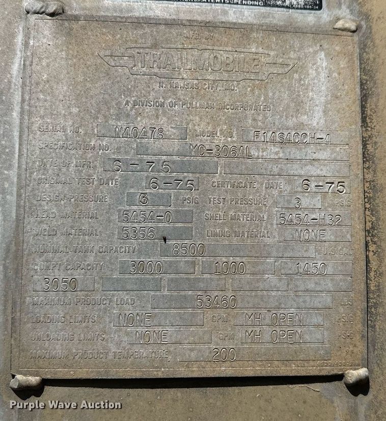 image for item DT7139 1975 Trailmobile F14S4CCH-4 tank trailer