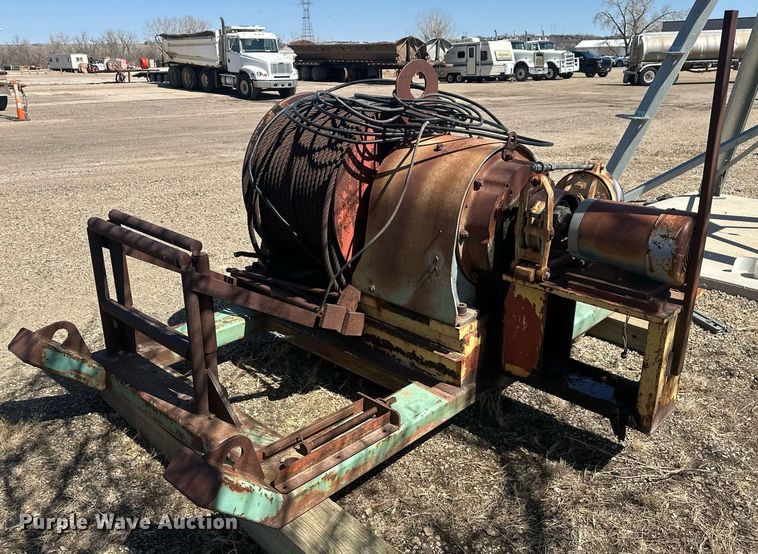 image for item DT7140 Falk 8K4-02AS Winch