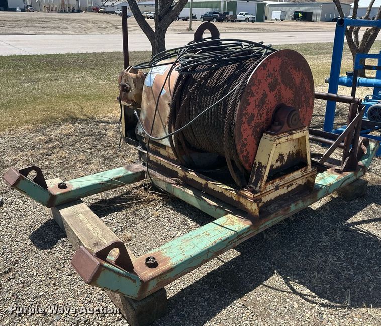 image for item DT7140 Falk 8K4-02AS Winch