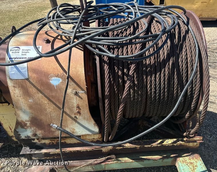 image for item DT7140 Falk 8K4-02AS Winch