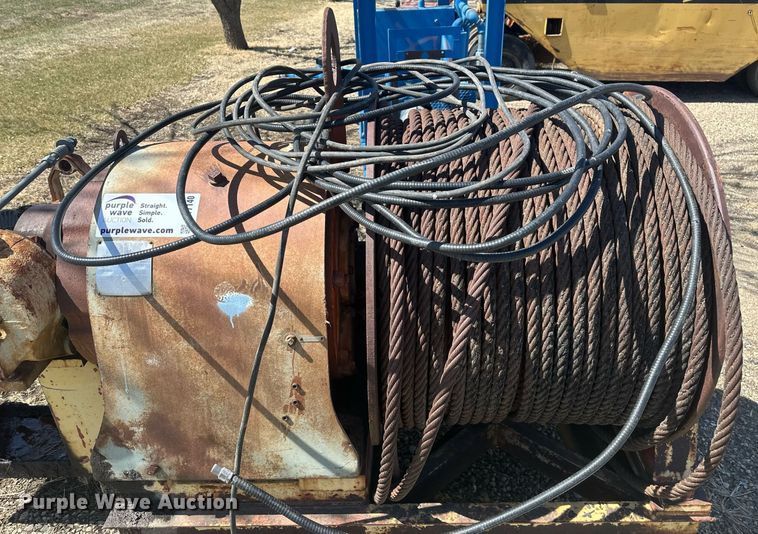 image for item DT7140 Falk 8K4-02AS Winch