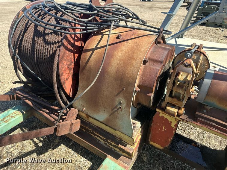 image for item DT7140 Falk 8K4-02AS Winch