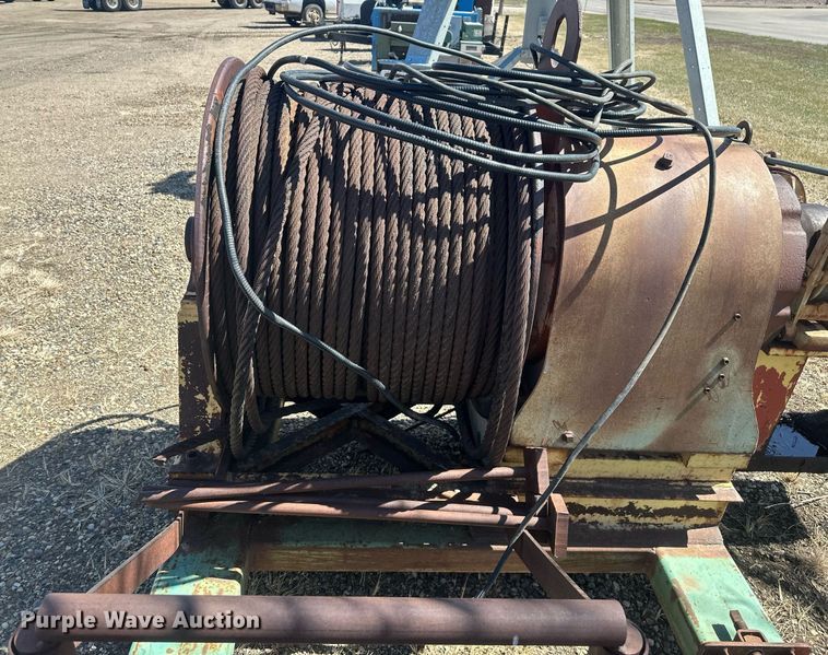 image for item DT7140 Falk 8K4-02AS Winch