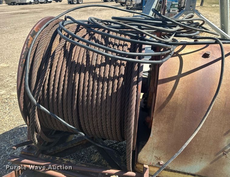 image for item DT7140 Falk 8K4-02AS Winch