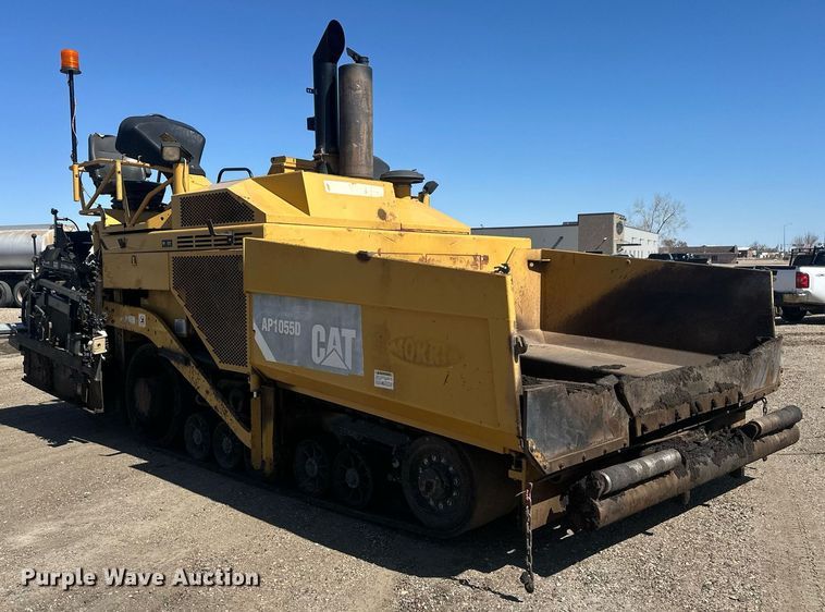 image for item DT7147 2009 Caterpillar AP 1055D paver