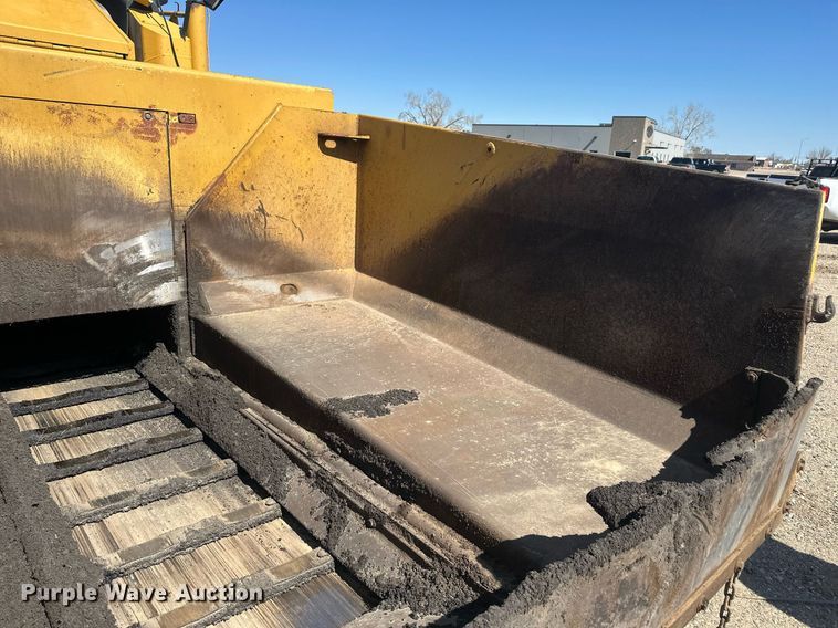 image for item DT7147 2009 Caterpillar AP 1055D paver