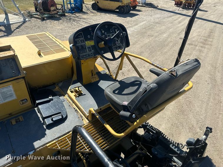 image for item DT7147 2009 Caterpillar AP 1055D paver